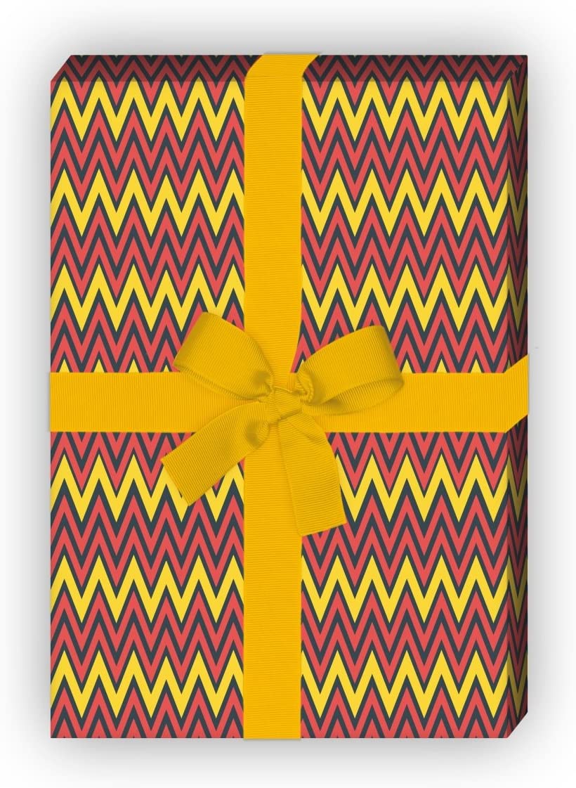 Kartenkaufrausch: Ethno Geschenkpapier mit Zickzack aus unserer Designer Papeterie in gelb