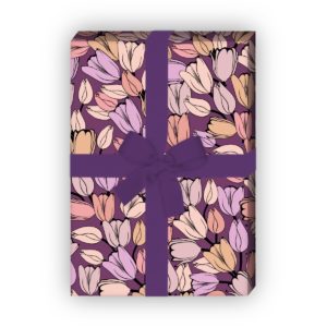 Kartenkaufrausch: Klassisches Frühlings Geschenkpapier mit aus unserer florale Papeterie in lila