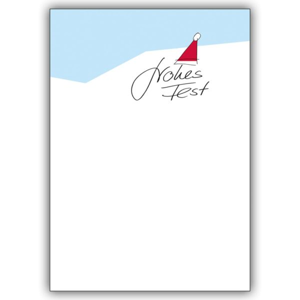 Fröhliche Weihnachtskarte mit lustiger Mütze im Schnee