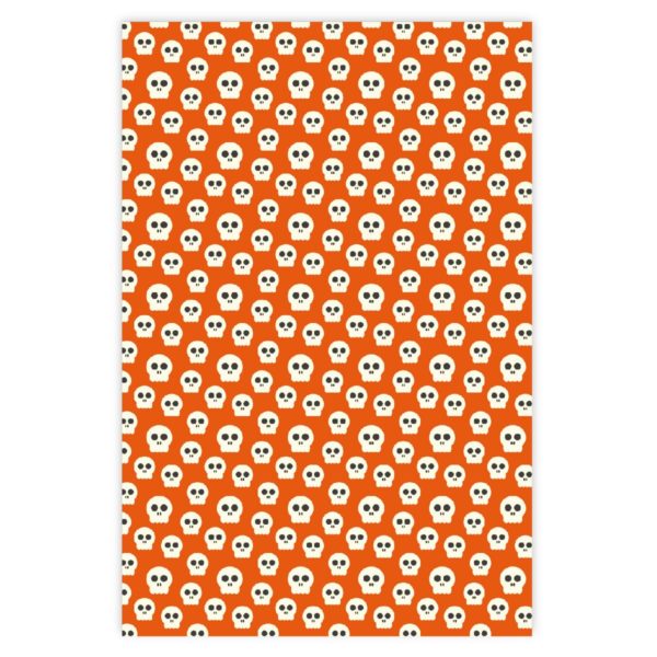 Gruseliges Halloween Geschenkpapier mit Totenköpfen auf orange rot