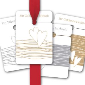 Hänge Etiketten: 8 schöne Geschenkanhänger aus unserer Hochzeits Papeterie in weiß
